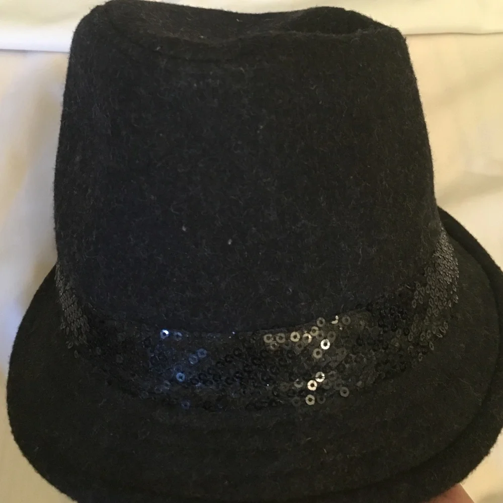 NEW Nine West Hat